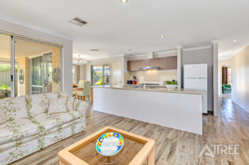 Listing image for 5 Berkeley Loop, Piara Waters  WA  6112