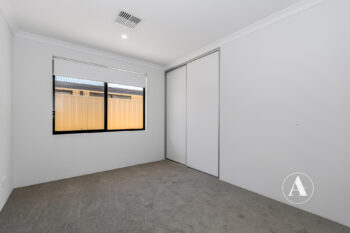 Listing image for 21 Somerset Way, Lakelands  WA  6180