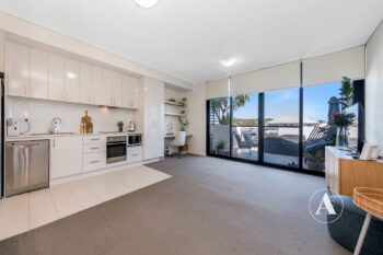 Listing image for 10/15 Pallett Avenue, Spearwood  WA  6163