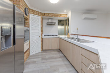 Listing image for 17 Endeavour Court, Thornlie  WA  6108