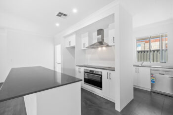 Listing image for 17 Manresa Road, Madora Bay  WA  6210