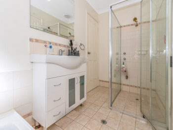 Listing image for 27 Nullagine Way, Gosnells  WA  6110