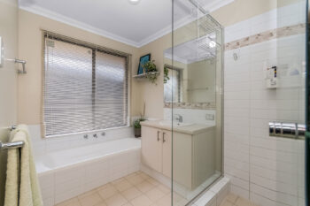 Listing image for 10 Counihan Bend, Harrisdale  WA  6112