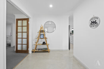 Listing image for 33 Stockmans Close, Oakford  WA  6121