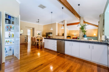 Listing image for 10 Pinewood Walk, Canning Vale  WA  6155