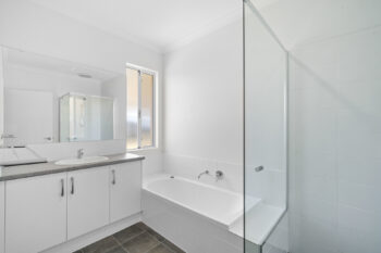 Listing image for 17 Manresa Road, Madora Bay  WA  6210