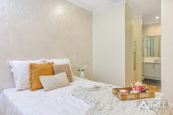 Listing image for 6 Oakbella Parade, Harrisdale  WA  6112