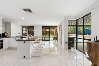 Listing image for 10 Explorer Drive, Thornlie  WA  6108
