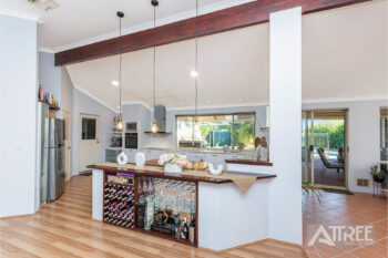 Listing image for 17 Pinewood Walk, Canning Vale  WA  6155