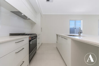 Listing image for 5 Siesta Way, Madora Bay  WA  6210