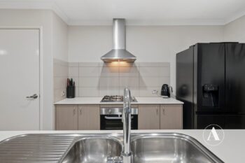 Listing image for 28 Fernhill Promenade, Harrisdale  WA  6112