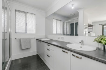 Listing image for 35 Markwell Avenue, Haynes  WA  6112