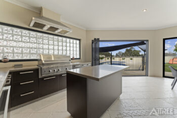 Listing image for 12 Glen Iris Drive, Jandakot  WA  6164