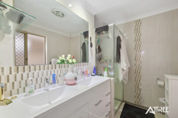 Listing image for 6 Ambassador Court, Thornlie  WA  6108