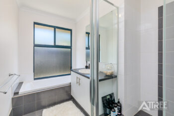 Listing image for 9 Glenora Way, Harrisdale  WA  6112