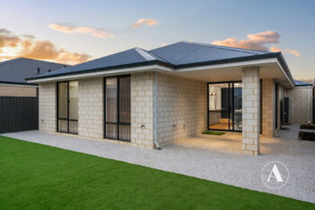 Listing image for 7 Suffolk Way, Haynes  WA  6112