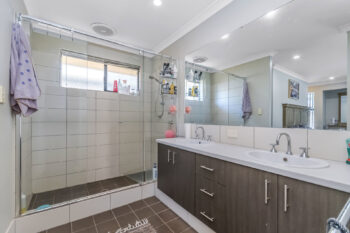 Listing image for 7 Blarney Place, Canning Vale  WA  6155