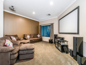 Listing image for 74 Fieldview Chase, Oakford  WA  6121