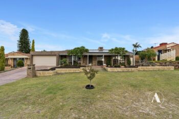 Listing image for 10 Explorer Drive, Thornlie  WA  6108