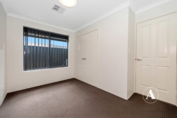Listing image for 31 Barnevelder Bend, Southern River  WA  6110