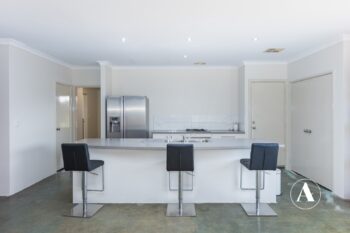 Listing image for 4 Karri Way, Thornlie  WA  6108