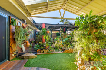 Listing image for 10 Gwalia Place, Gosnells  WA  6110