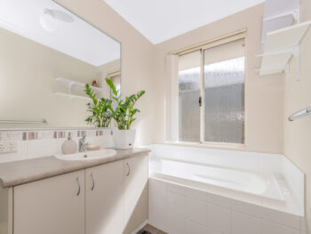 Listing image for 8 Olsen Bend, Harrisdale  WA  6112