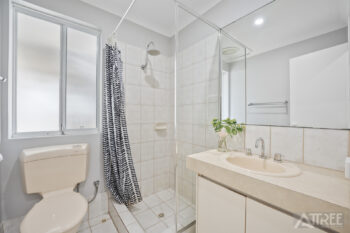 Listing image for 33 Hartwell Parade, Jandakot  WA  6164