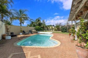 Listing image for 10 Mulga Place, Thornlie  WA  6108