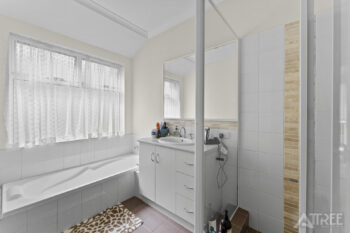 Listing image for 35 Carlton Loop, Canning Vale  WA  6155