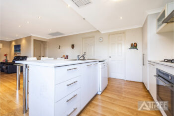 Listing image for 4/194 Boardman Road, Canning Vale  WA  6155