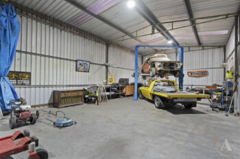 Listing image for 33 Stockmans Close, Oakford  WA  6121