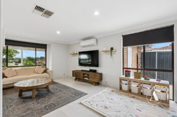 Listing image for 10 Explorer Drive, Thornlie  WA  6108