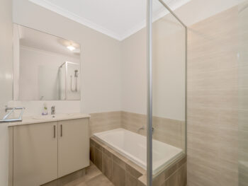Listing image for 8 Boranup Rise, Piara Waters  WA  6112