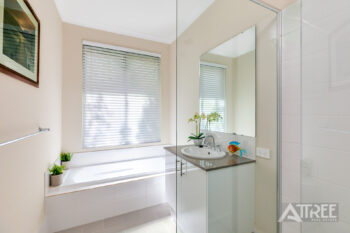 Listing image for 25 Holbeck Way, Baldivis  WA  6171