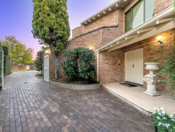 Listing image for 19 Riverton Drive West, Rossmoyne  WA  6148