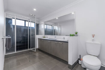 Listing image for 16 Mandalup Road, Haynes  WA  6112