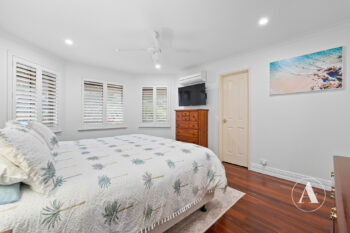 Listing image for 38 Stockmans Close, Oakford  WA  6121