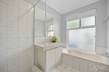 Listing image for 33 Hartwell Parade, Jandakot  WA  6164