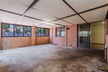 Listing image for 27 Ashburton Drive, Gosnells  WA  6110