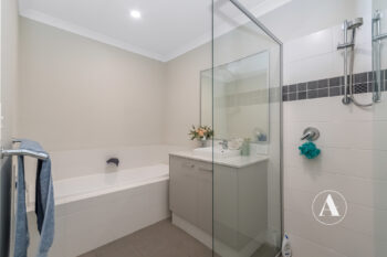 Listing image for 33 Glenlossie Avenue, Haynes  WA  6112