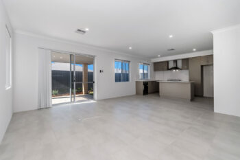 Listing image for 8 Capitola Way, Madora Bay  WA  6210