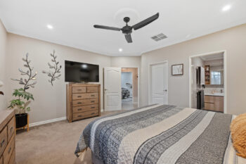 Listing image for 32 Kingsland Loop, Canning Vale  WA  6155