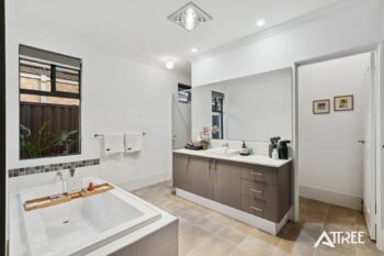 Listing image for 21 Escada Way, Piara Waters  WA  6112