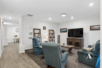 Listing image for 44 Excelsior Drive, Canning Vale  WA  6155