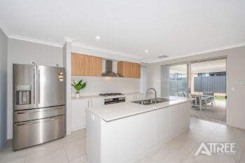 Listing image for 28 Hydrangea Road, Treeby  WA  6164