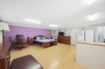 Listing image for 6 Ambassador Court, Thornlie  WA  6108