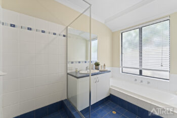 Listing image for 5 Mica Mews, Wattle Grove  WA  6107