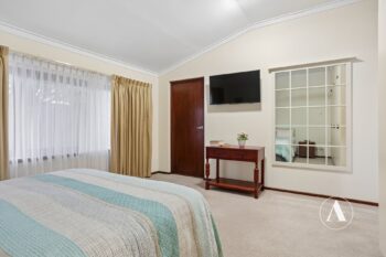 Listing image for 1 Godecke Rise, Carine  WA  6020
