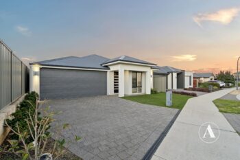 Listing image for 8 Grasby Way, Piara Waters  WA  6112